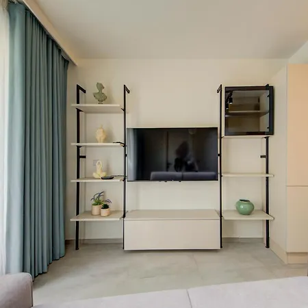 Modern 1br With Pool Access In St Julians *
