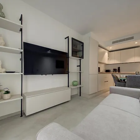 Modern 1br With Pool Access In St Julians Appartement *