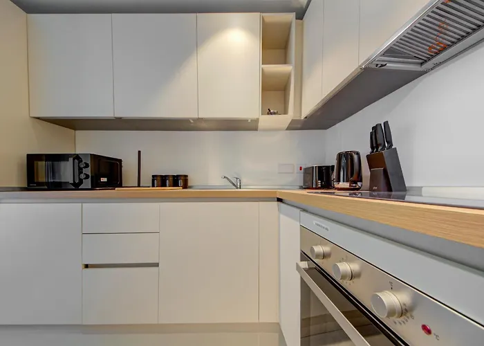 Apartament Modern 1br With Pool Access In St Julians