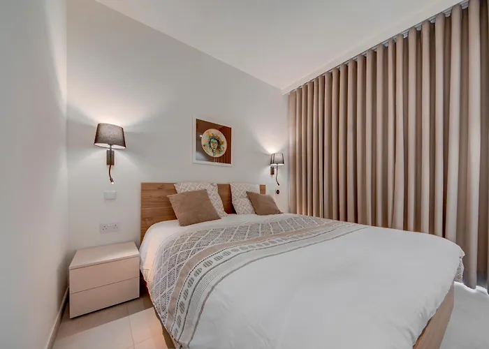 Modern 1br With Pool Access In St Julians Apartment *